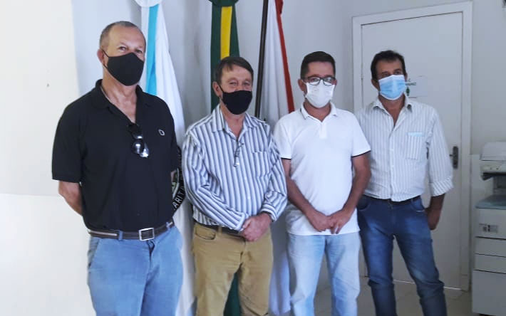 Representantes de Ibertioga e Santa Rita unem esforços para conseguir viabilizar asfalto