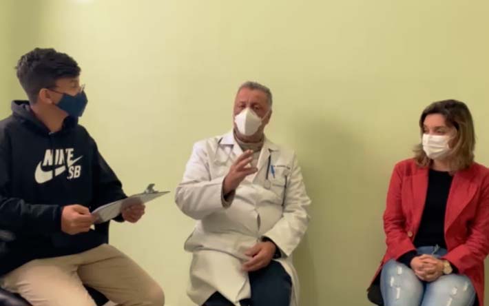 Bate-papo virtual sobre a COVID-19
