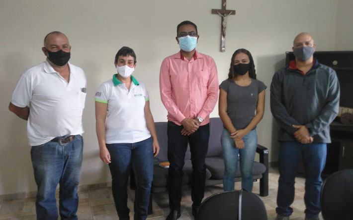 Emater apresenta nova equipe de trabalho em Ibertioga
