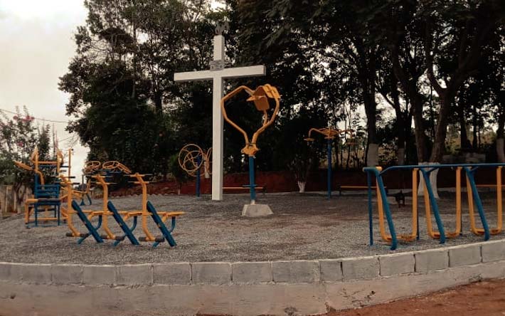 Comunidade de Cachoeirinha recebe Academia ao Ar Livre