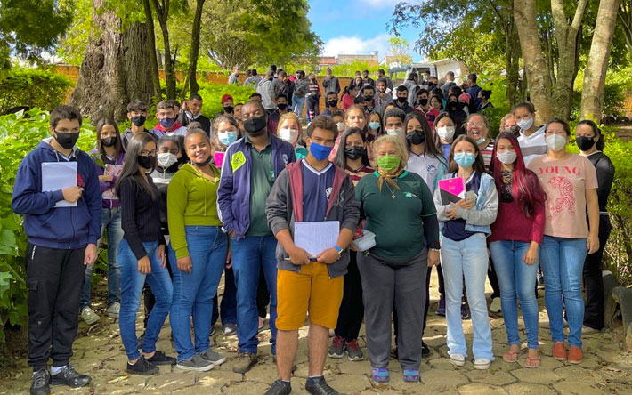 No Dia Mundial da Água, alunos da Escola Estadual Santo Antônio visitam a Estação de Tratamento de Esgoto (ETE)