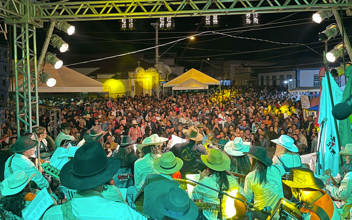 A alegria marcou presença na quarta edição do Encontro de Violeiros e Sanfoneiros de Ibertioga