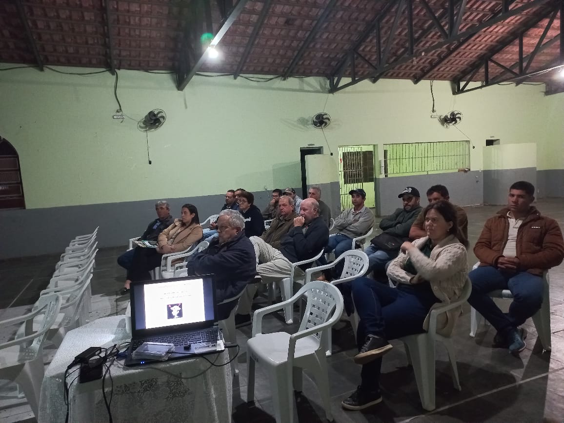 Os benefícios da adesão ao Programa de Regularização Ambiental (PRA-MG) foram apresentados em palestra para produtores rurais de Ibertioga