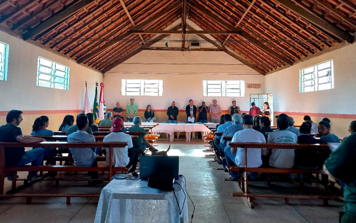 Projeto de preservação ambiental é iniciado na comunidade de Cachoeirinha com o cercamento de nascentes